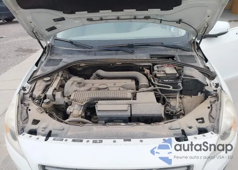 2012 Volvo S60 T5 z USA, uszkodzony, nr VIN YV1622FS4C2128219